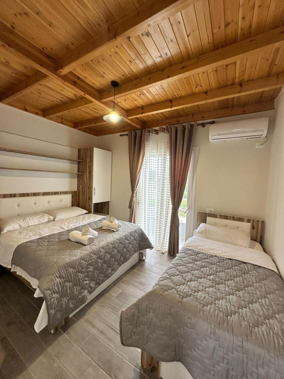 Vila Soleil Vlorë Exterior foto